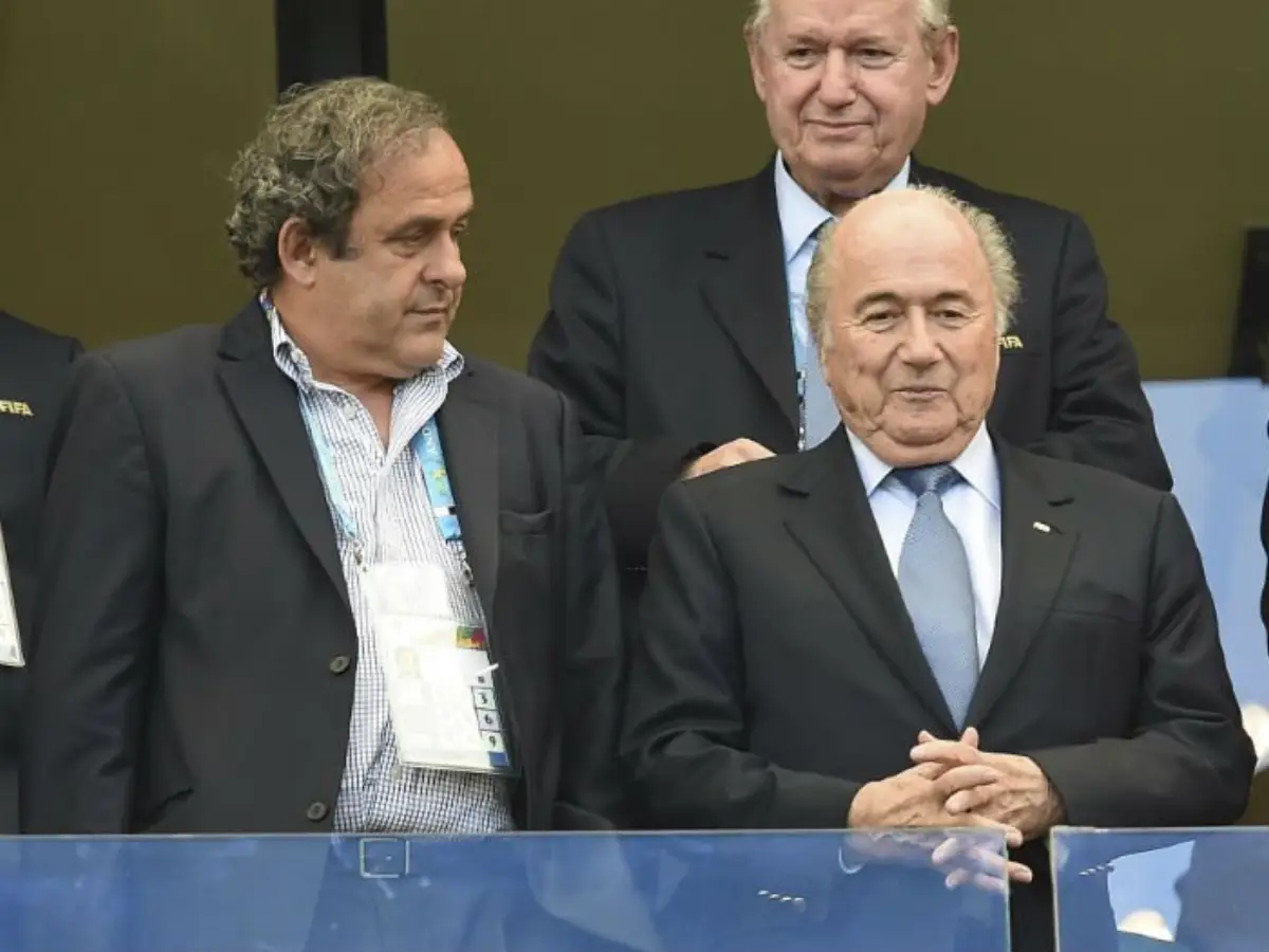 "Een contract is een contract": Blatter en Platini opnieuw voor de rechter