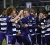 De spelers van de A-kern wensen de U19 van Anderlecht succes