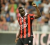 Balotelli scoort al zijn zesde en staat met Nice helemaal bovenaan het klassement