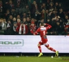 Teddy Chevalier van KV Kortrijk schoffeert de fans van Zulte Waregem na verloren derby