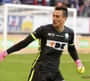 Henrik Dalsgaard (Zulte Waregem) scoorde tegen Lovre Kalinic (AA Gent)