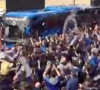 Spetterend feestje bij Club Brugge tijdens #ThanksFans: supporters worden gek als spelersbus aankomt (mét beelden!)