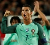 Cristiano Ronaldo wil zijn kroost al vroeg de kneepjes van het vak leren, getuige deze opvallende foto