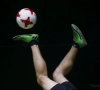 ? Ongelooflijke skills van 18-jarige freestylespeelster