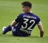 Dendoncker overtuigt opnieuw niet en werkt zelfs publiek op de zenuwen, maar Vanhaezebrouck komt achteraf met verklaring die ander licht werpt op flauwe prestatie