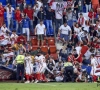 ? Fans van Sevilla gewond nadat hek instort