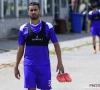 Tolk Tissoudali helpt ons een handje bij de voorstelling van Beerschot-aanwinst Reda Halaimia