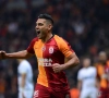 Onyekuru, Donk en Falcao schenken Galatasaray de zege in knotsgekke Turkse derby met 15(!) kaarten