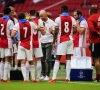 Ajax wint overtuigend en wist voor de rust de klus al te klaren