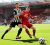 Liverpool en Newcastle delen de punten na zeer bizarre slotfase 