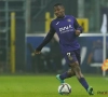 De blessure van Francis Amuzu van RSC Anderlecht lijkt relatief ernstig te zijn