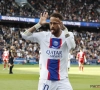 Neymar maakt scheidsrechter belachelijk op sociale media nadat die hem geel gaf