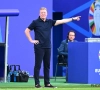 Nederlands bondscoach Ronald Koeman geïrriteerd na ruzie, maar wordt door icoon op de vingers getikt: "Een trainer moet dat beslissen"