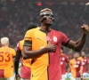 Osimhen krijgt dan toch zijn toptransfer: 'Napoli blaast deal met Galatasaray op en verkoopt aanvaller voor héél véél geld aan Europese grootmacht'