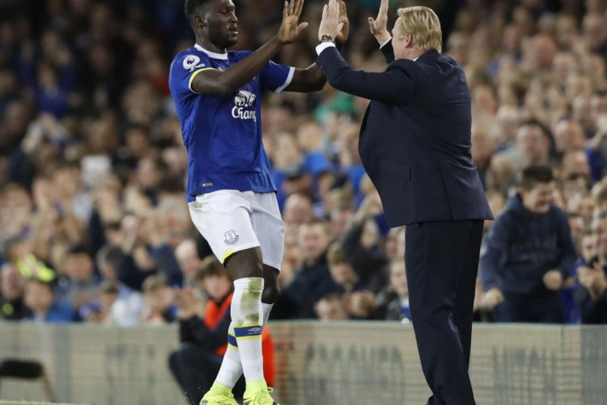 Everton-coach Koeman razend nadat Lukaku hem dit lapte