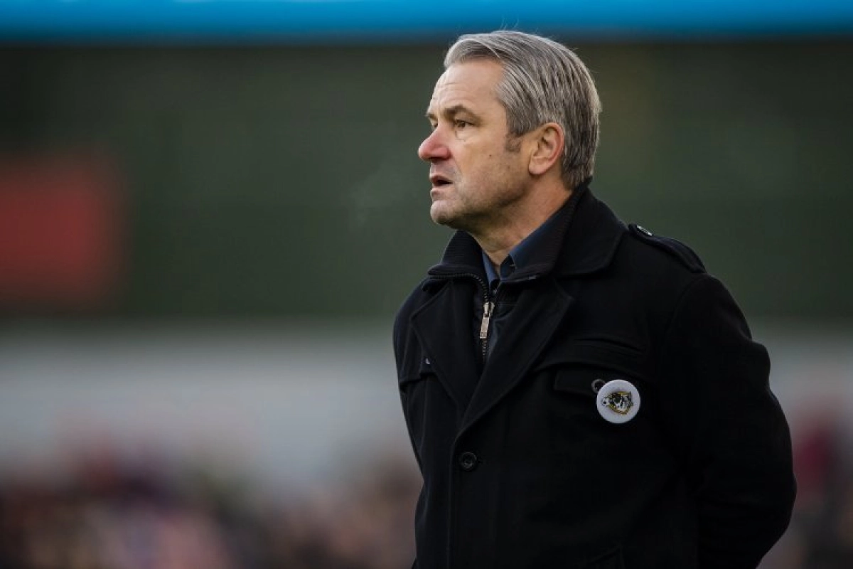 Moeskroen-coach waarschuwt zijn spelers: "Als we zo spelen, dan maakt Club Brugge ons kapot"