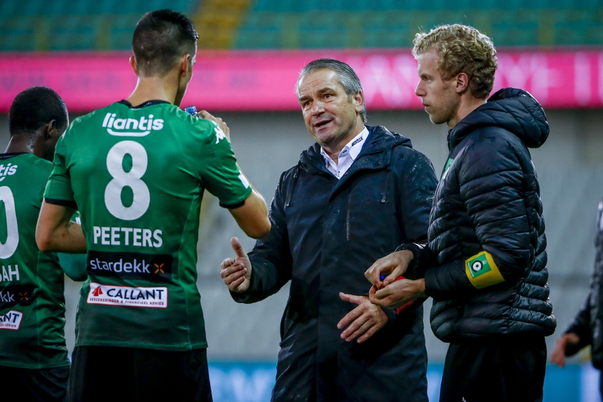 Bernd Storck windt er geen doekjes om: "Het is erger dan bij Moeskroen"