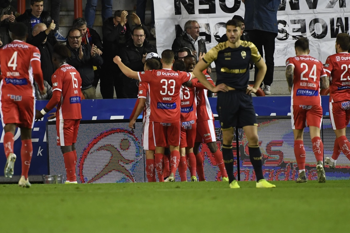 Haroun baalt als een stekker na verlies op Moeskroen: "Ze schoten drie keer op doel en drie keer was het goal"