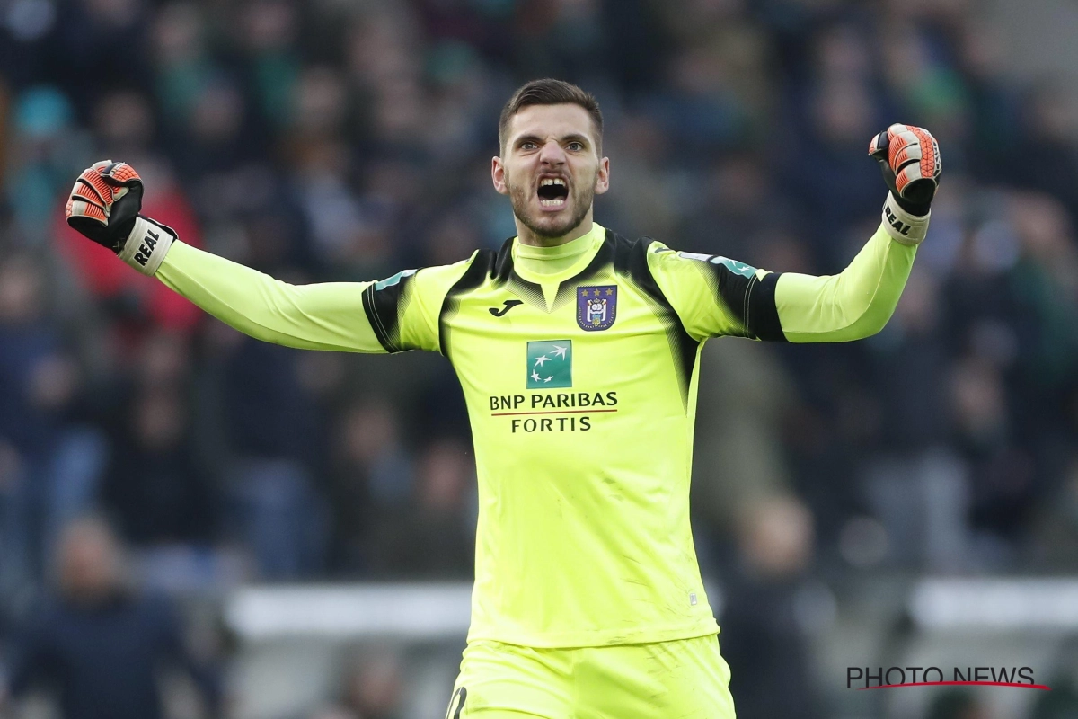 Goede prestaties Van Crombrugge vallen op: 'Duitse interesse in goalie Anderlecht'