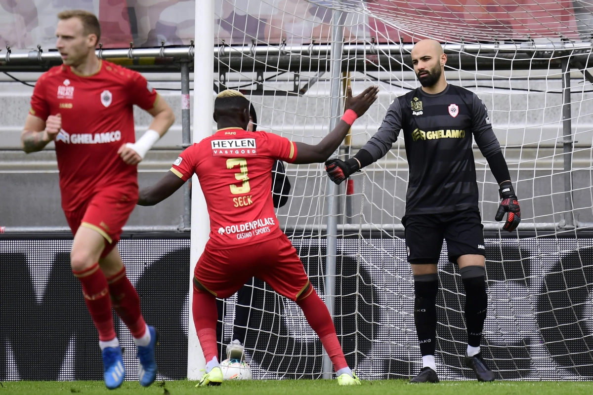 "50 tot 70% dreigt uit de boot te vallen": Bloedbad op komst? Liefst 67 spelers zijn einde contract in Jupiler Pro League