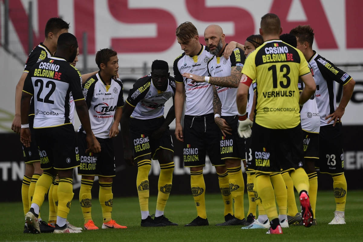 Volgend jaar toch nog nationaal voetbal op Daknam? 'Lokeren onderhandelt met streekgenoot Hamme'