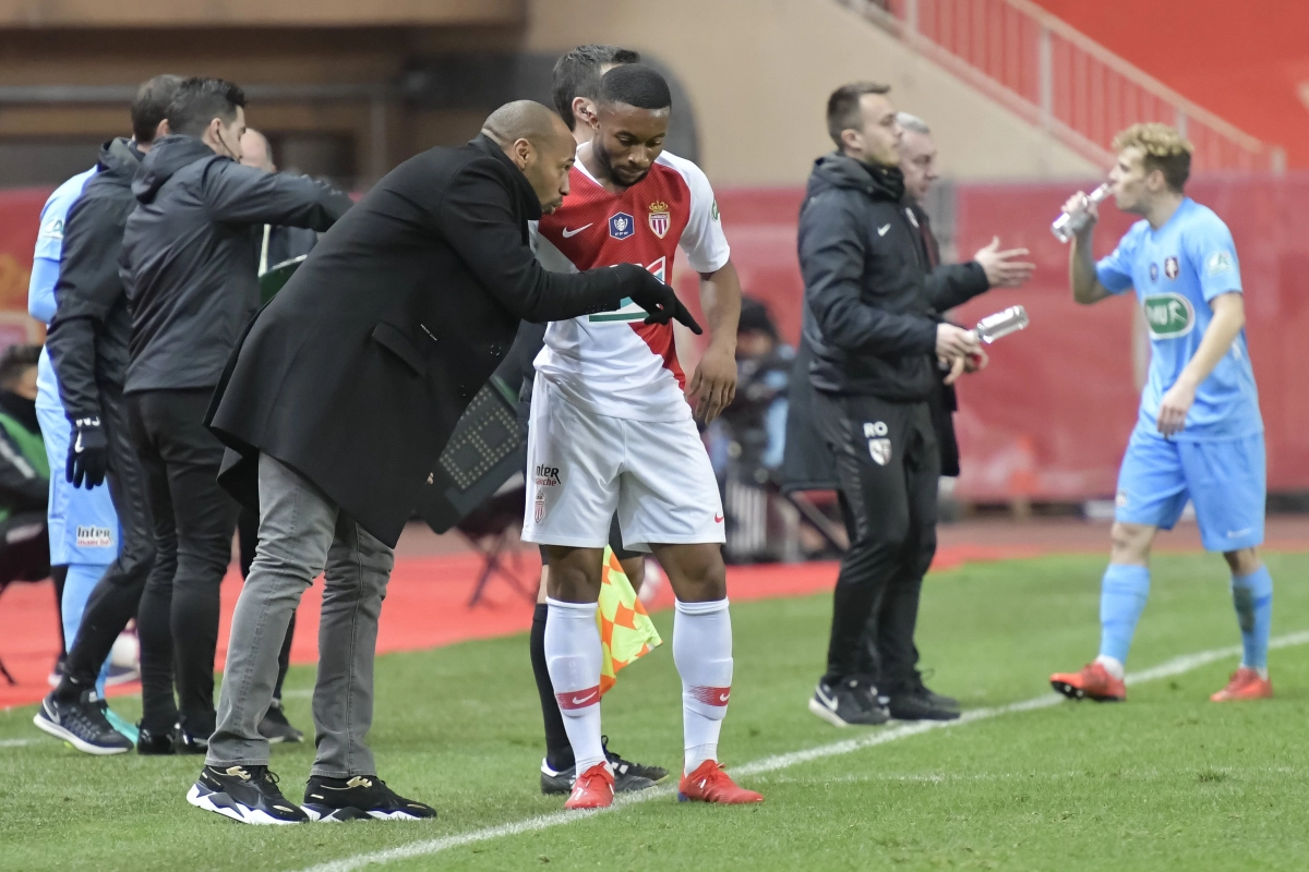 Thierry Henry opnieuw naar Engeland? Club uit Championship hoopt Fransman aan te stellen als nieuwe trainer