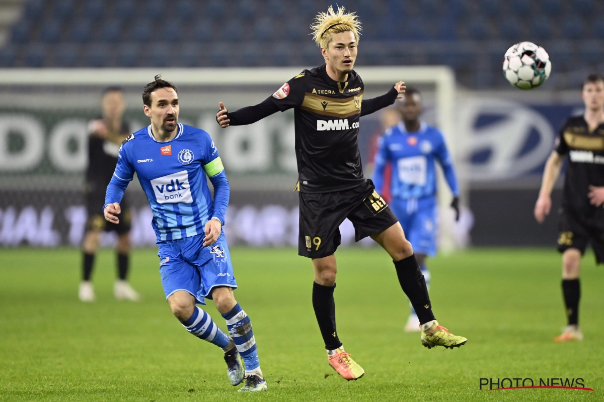 Spuwincident tijdens Gent - STVV? Fans furieus: "Hoop dat dit een staartje krijgt" en "Daar staan gevangenisstraffen op"