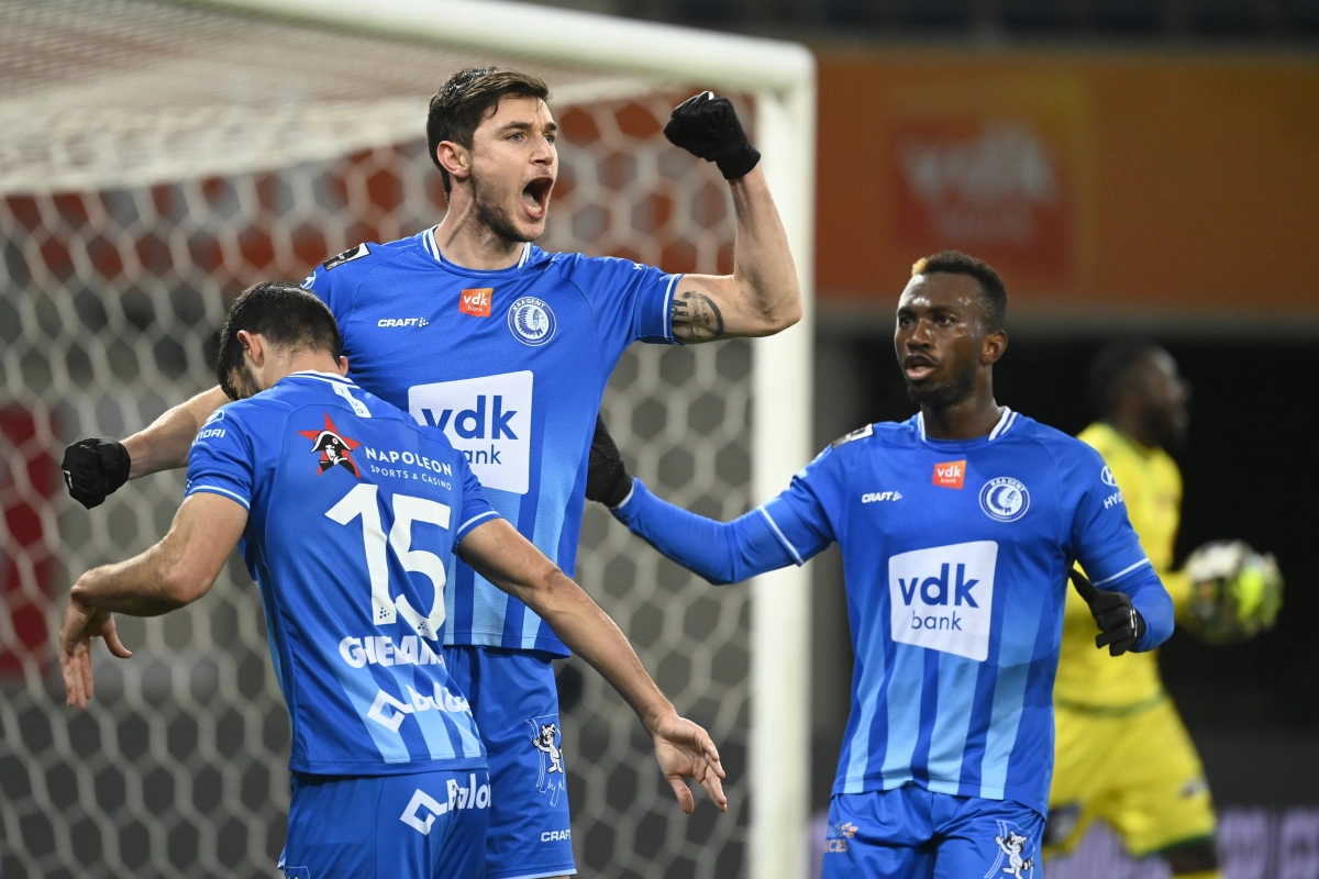 De flirt met Club Brugge en het verlengde contract: via uitstalraam play-off 2 cashen voor goalgetter Buffalo's?