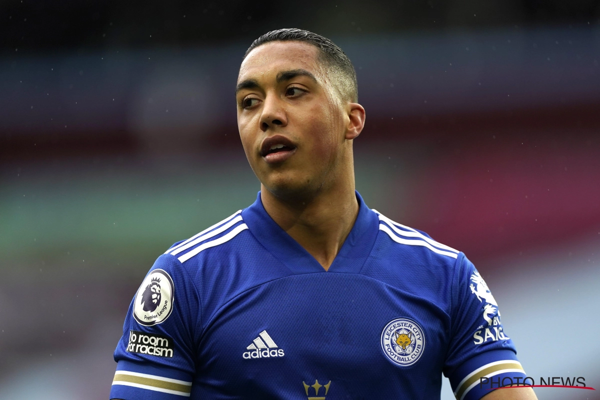 Youri Tielemans ontvangt lof en wordt in Engelse media vergeleken met Liverpool-icoon: "Is er iets wat hij niet kan?"