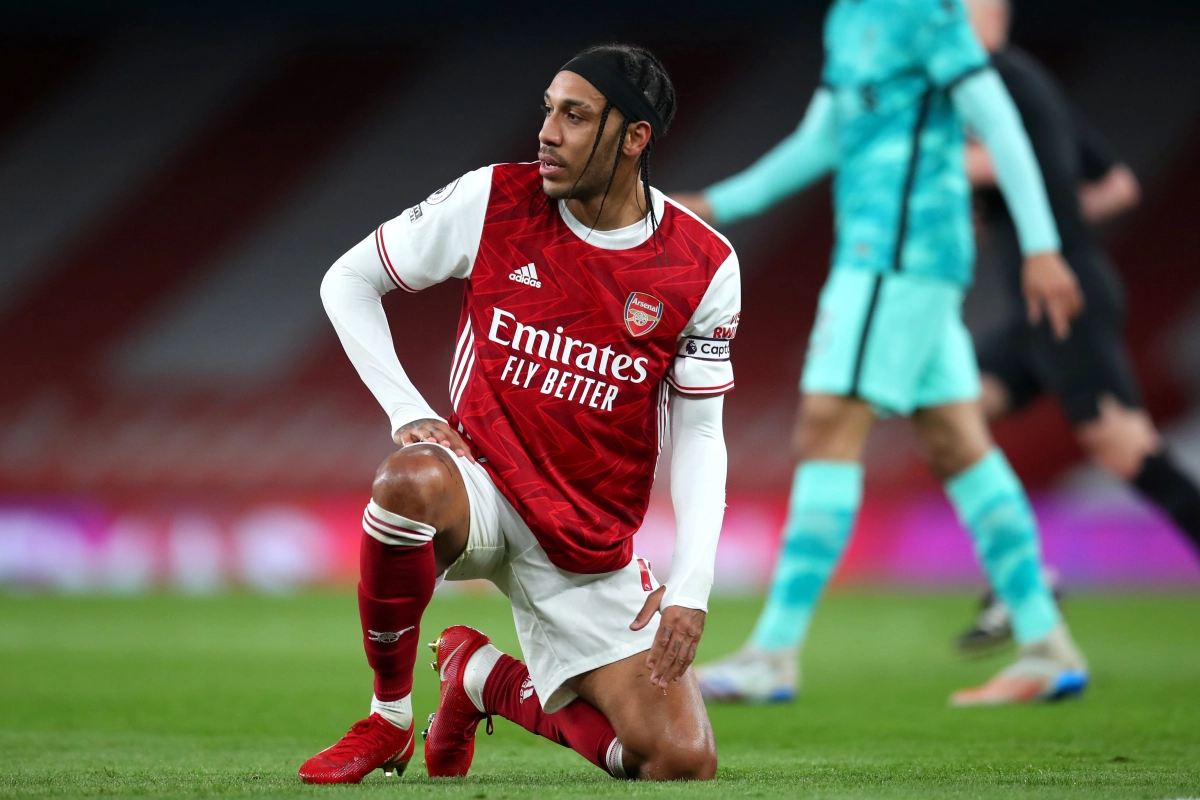 Vertrekt Pierre-Emerick Aubameyang bij Arsenal nu hij niet langer kapitein is? Italiaanse topclub wil hem binnenhalen