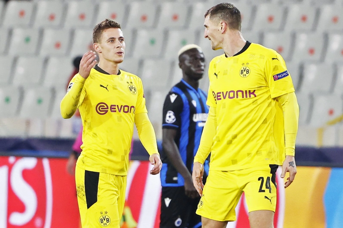 Trio van Belgen in basis bij Dortmund onderuit tegen Leipzig