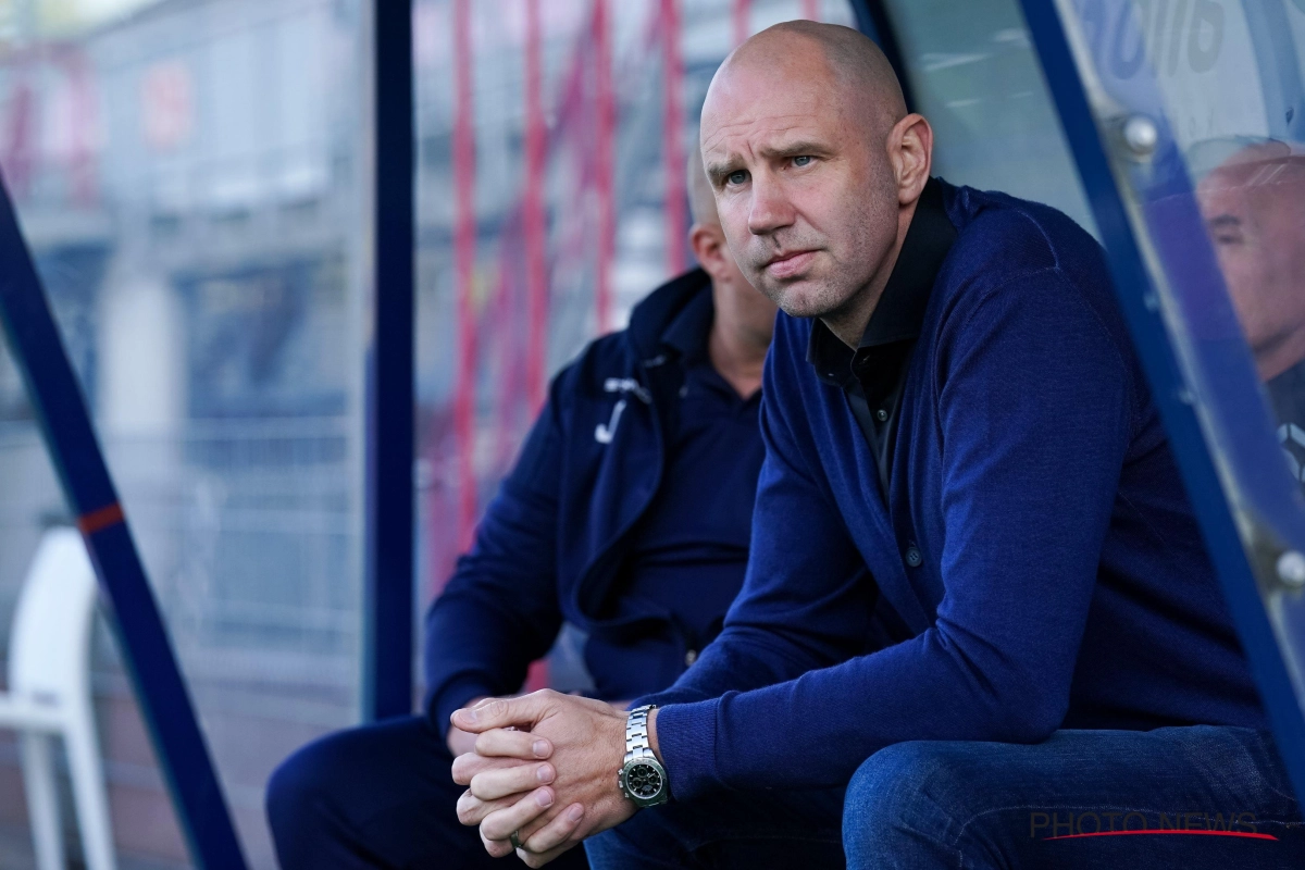 📷 OFFICIEEL Bob Peeters trots op nieuwe versterking: "Heel opgetogen dat het gelukt is"