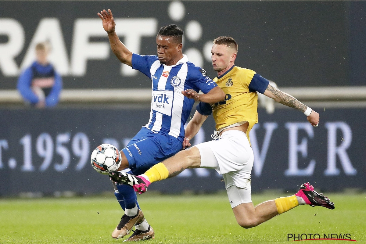 Voor Siebe Van Der Heyden is het duidelijk: "De Sart speelde keeper, we verdienden een penalty"