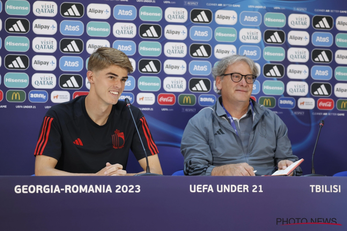 Charles De Ketelaere op erg bizarre wijze in bescherming genomen door Jacky Mathijssen op persconferentie