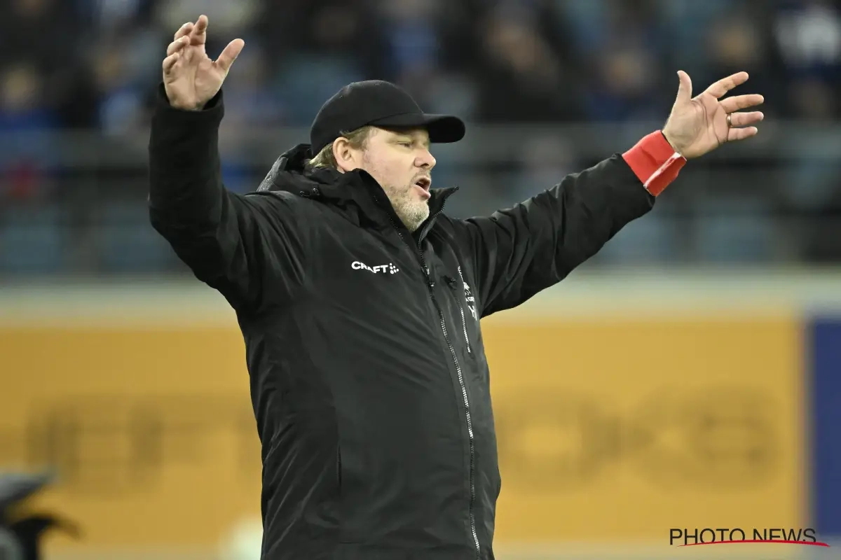 Hein Vanhaezebrouck niet tevreden over Europese barragematch: "Schuld van eigen directie"