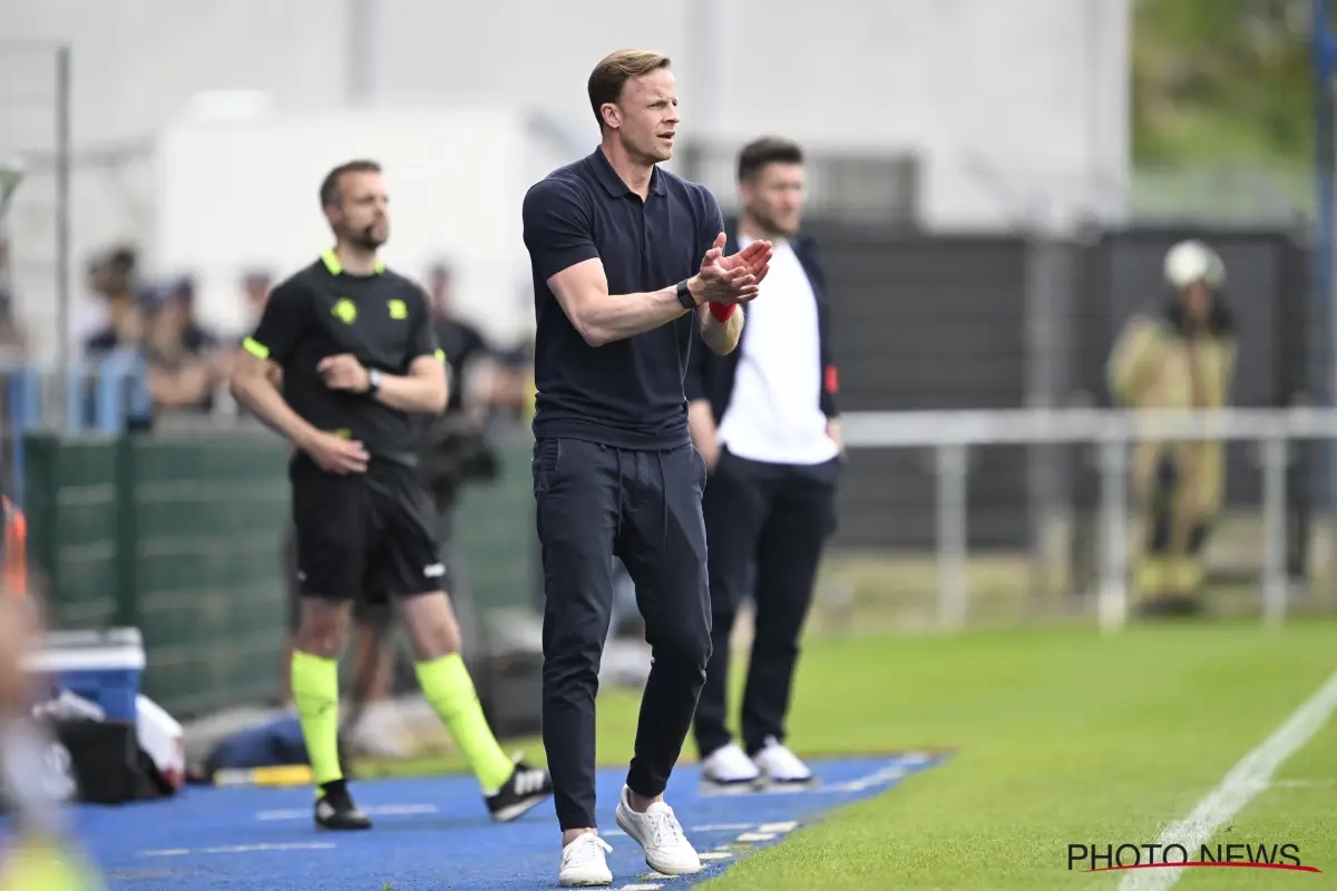 Euvrard streng ondanks ruime 4-1 zege: "Dat tegendoelpunt? Daar moet de keeper baas zijn..."