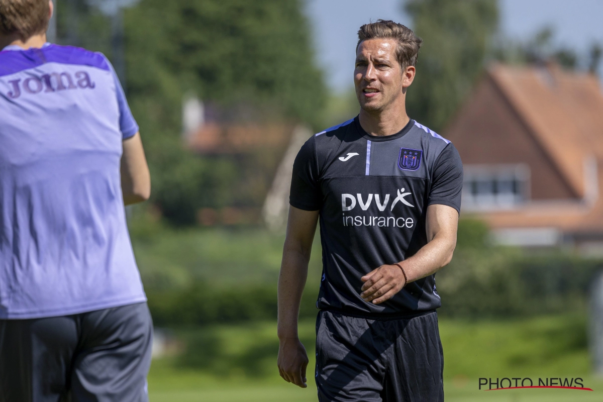 Terwijl Anderlecht Brian Riemer heeft ontslagen, loopt het ook niet allemaal goed bij de Futures na 1 op 12: "Zou dom zijn om nu naar het klassement te kijken"