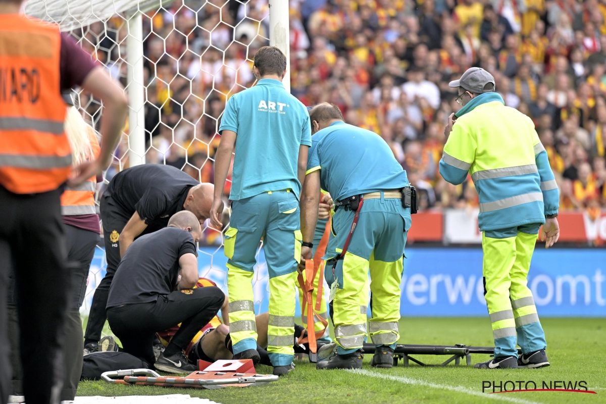 🎥 Verschrikkelijke beelden! Speler van KV Mechelen scoort, maar moet afgevoerd worden naar ziekenhuis