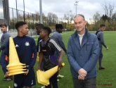 Waarom toptalent Bounida komende week voor Ajax en niet voor Anderlecht gaat tekenen: "Nog veel meer talenten doorgestroomd"