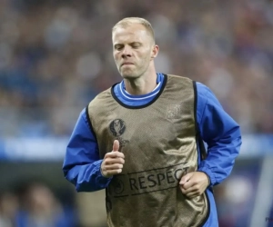 Ook Eidur Gudjohnsen (38) wil het getroffen Chapecoense uit de nood helpen