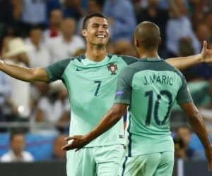 Ronaldo is er zeker van: "Zondag pakt Portugal een eerste grote prijs"