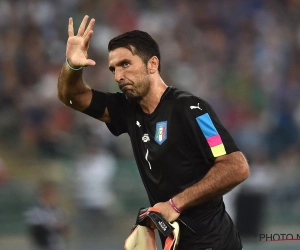 VIDEO: Italiaanse fans fluiten tijdens Marseillaise, maar dan doet klasbak Buffon dit!