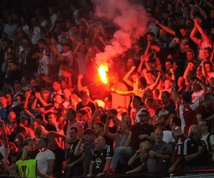 🎥 Feyenoord fans maken er een feest van in Tirana op weg naar het stadion