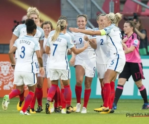 Engeland plaatst zich voor 1/8e finale na verdiende zege tegen stugge Argentijnen op WK vrouwen