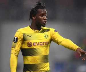 Niet alleen op de Belgische velden: ook Batshuayi krijgt af te rekenen met oerwoudgeluiden en reageert scherp op Twitter