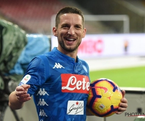 Mertens spreekt over bijzonder opvallende transfer: "Je weet het maar nooit"