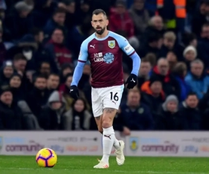 Antwerp onderhandelt met Steven Defour: Makelaar reageert in The Burnley Express