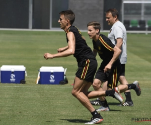 📷 🎥 Daags na de zure nederlaag tegen Spanje vliegen de Jonge Duivels er weer in op training