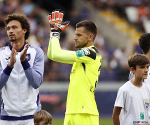 Er lag een contract voor Van Crombrugge klaar bij Ajax, de Anderlecht-doelman legt uit waarom hij weigerde