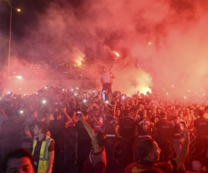 22 Turkse fans aangehouden in Brugge: "Knuppels en pyrotechnisch materiaal"